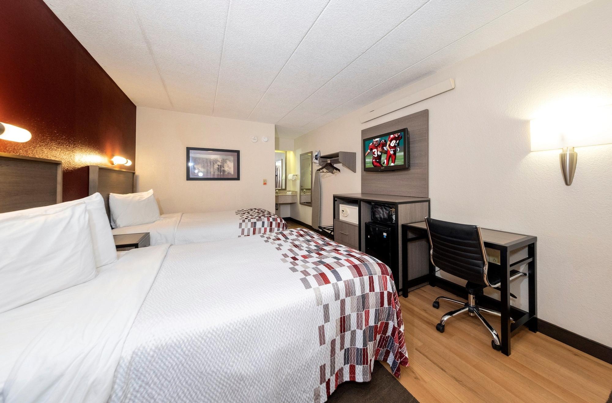 Red Roof Inn Едисън Екстериор снимка