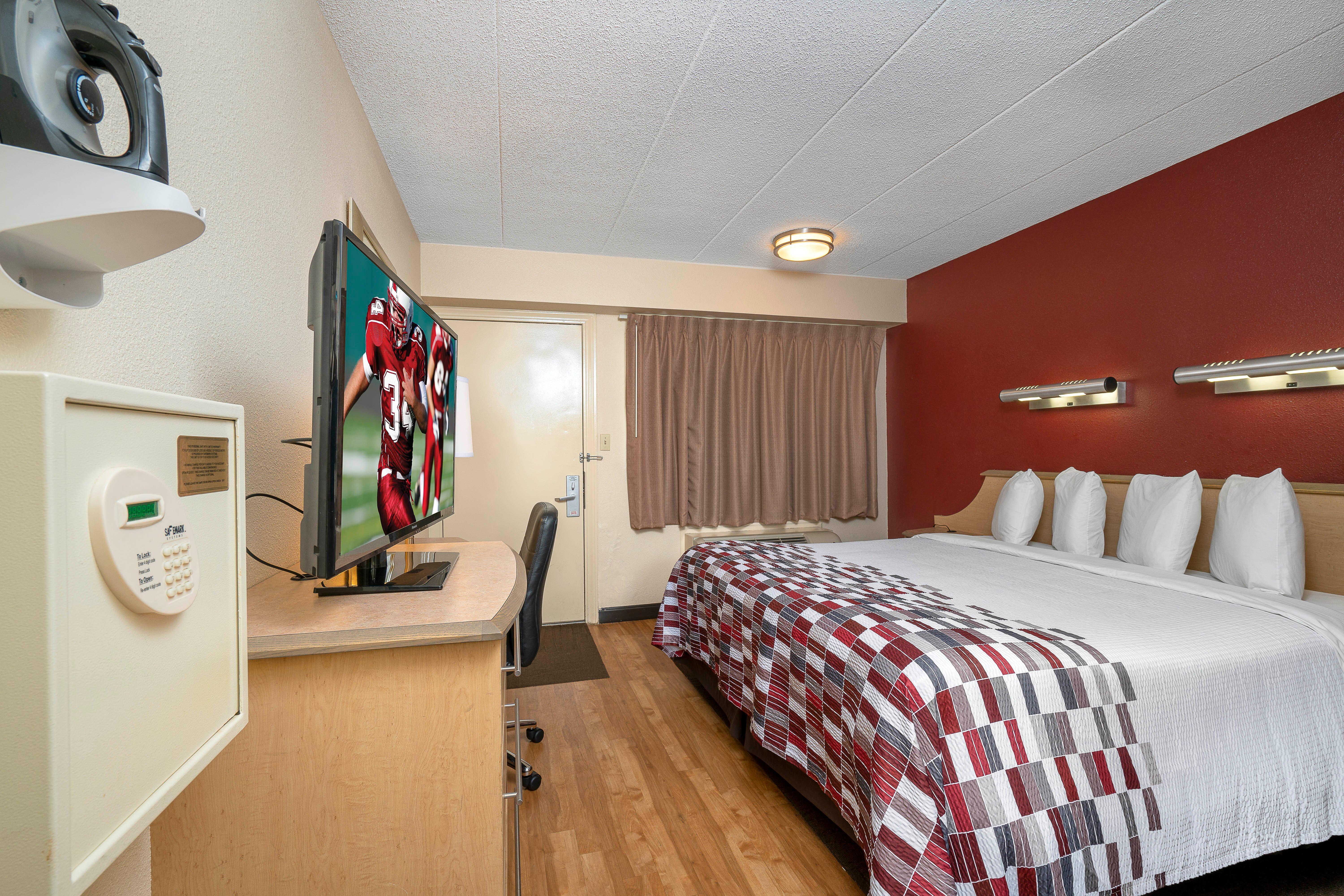 Red Roof Inn Едисън Екстериор снимка