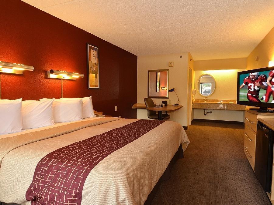 Red Roof Inn Едисън Екстериор снимка