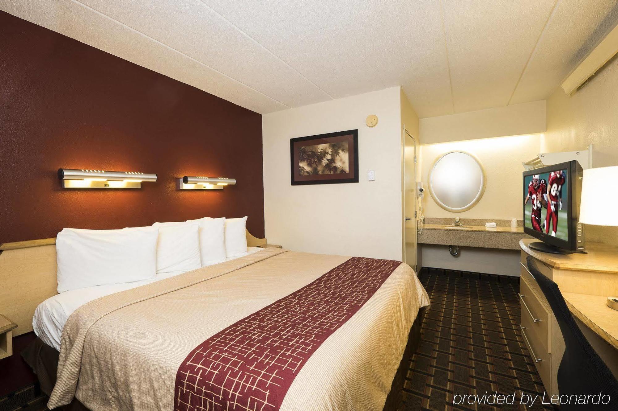 Red Roof Inn Едисън Екстериор снимка